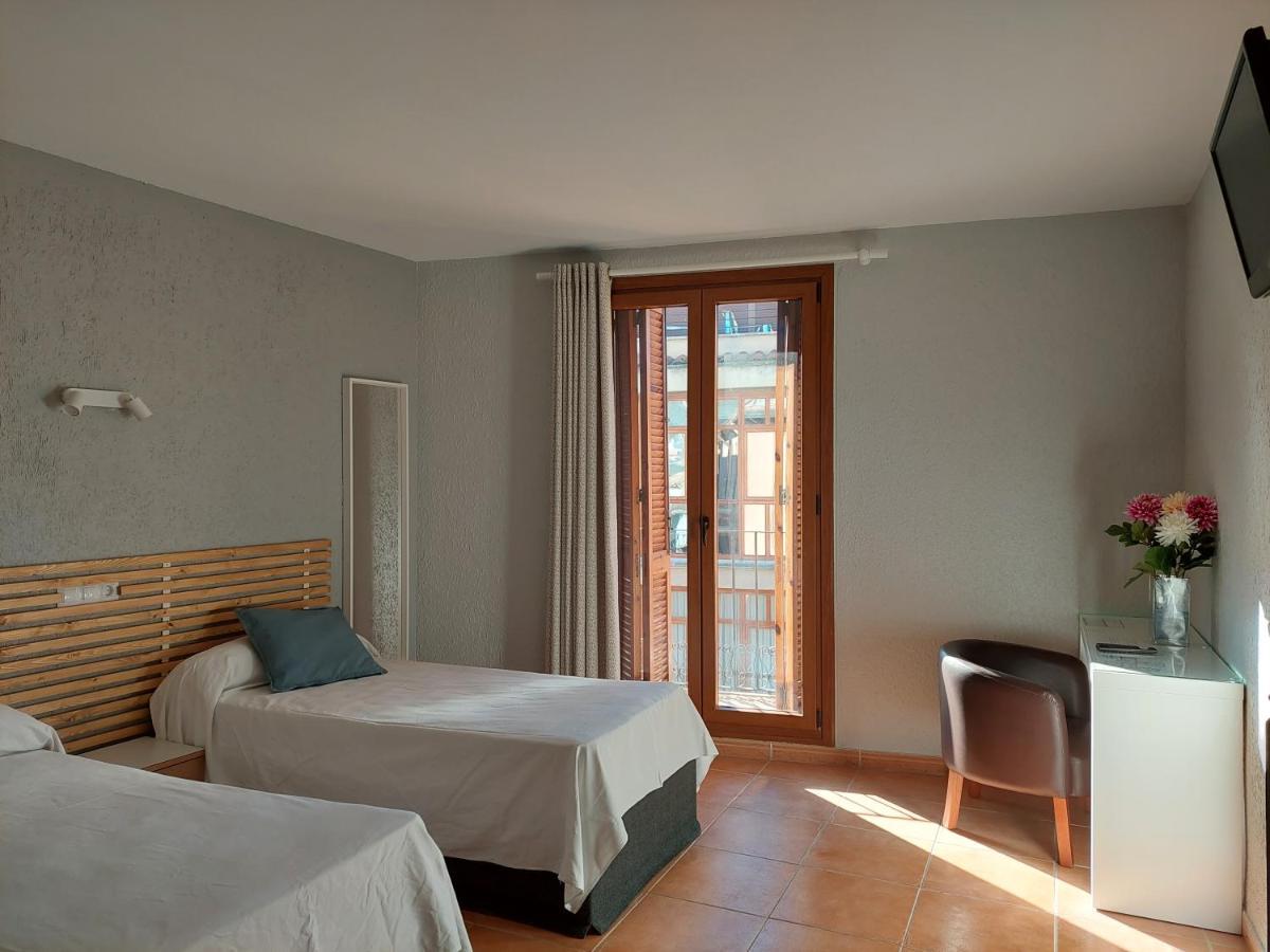 Hotel Acebo Plaza Mayor ฮากา ภายนอก รูปภาพ