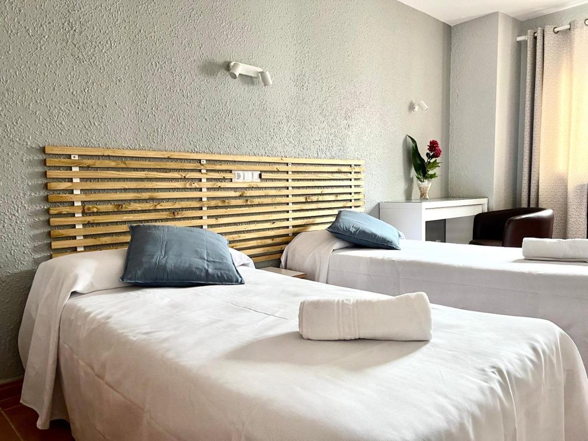 Hotel Acebo Plaza Mayor ฮากา ภายนอก รูปภาพ