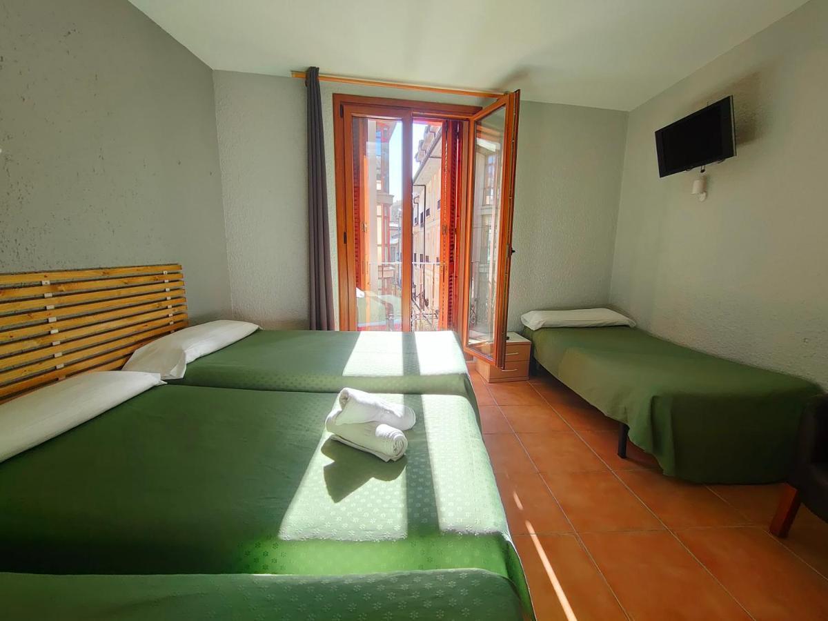 Hotel Acebo Plaza Mayor ฮากา ภายนอก รูปภาพ