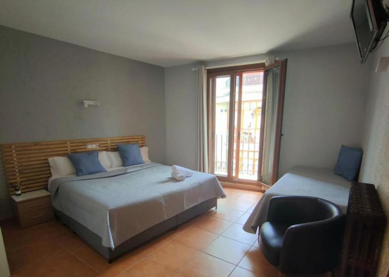 Hotel Acebo Plaza Mayor ฮากา ภายนอก รูปภาพ